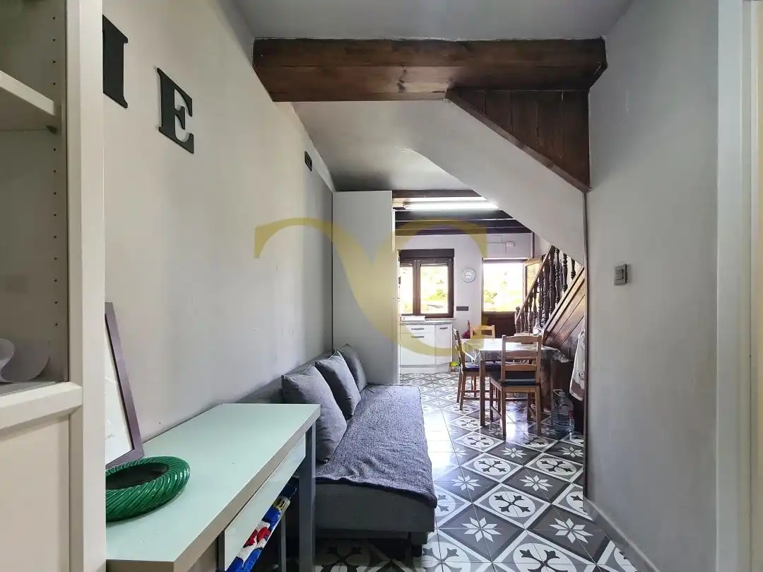Casa adosada en venda en Nava amb Calefacció, Parquet i Moblat