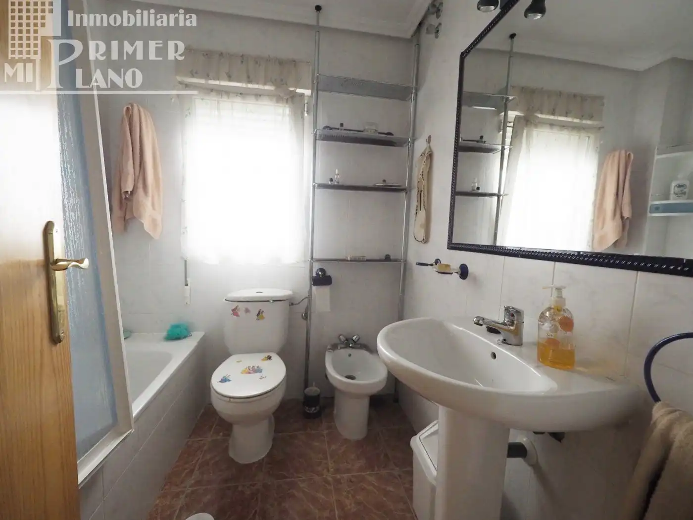 Badezimmer von Wohnung zum Verkauf in Tomelloso mit Klimaanlage, Heizung und Möbliert