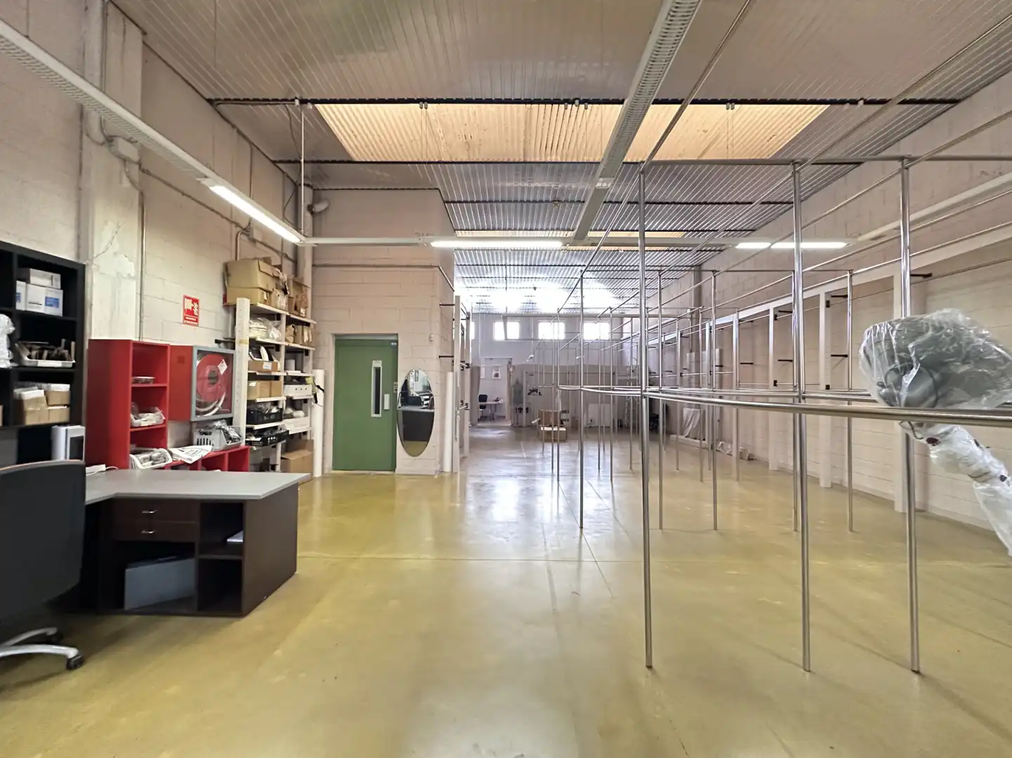 Nave industrielle avec ascenseur à louer à Carrer de la Gran Bretanya