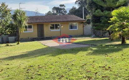 Vista exterior de Casa o xalet en venda en Salvaterra de Miño amb Jardí privat i Terrassa