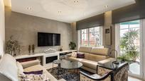 Living room of Flat for sale in  Barcelona Capital  with Air Conditioner, Heating and Parquet flooring