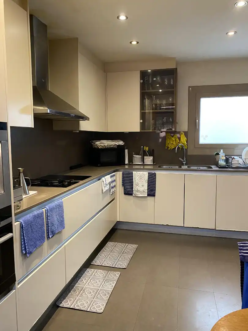 Cuina de Pis en venda en Barcelona amb Aire condicionat, Calefacció i Parquet