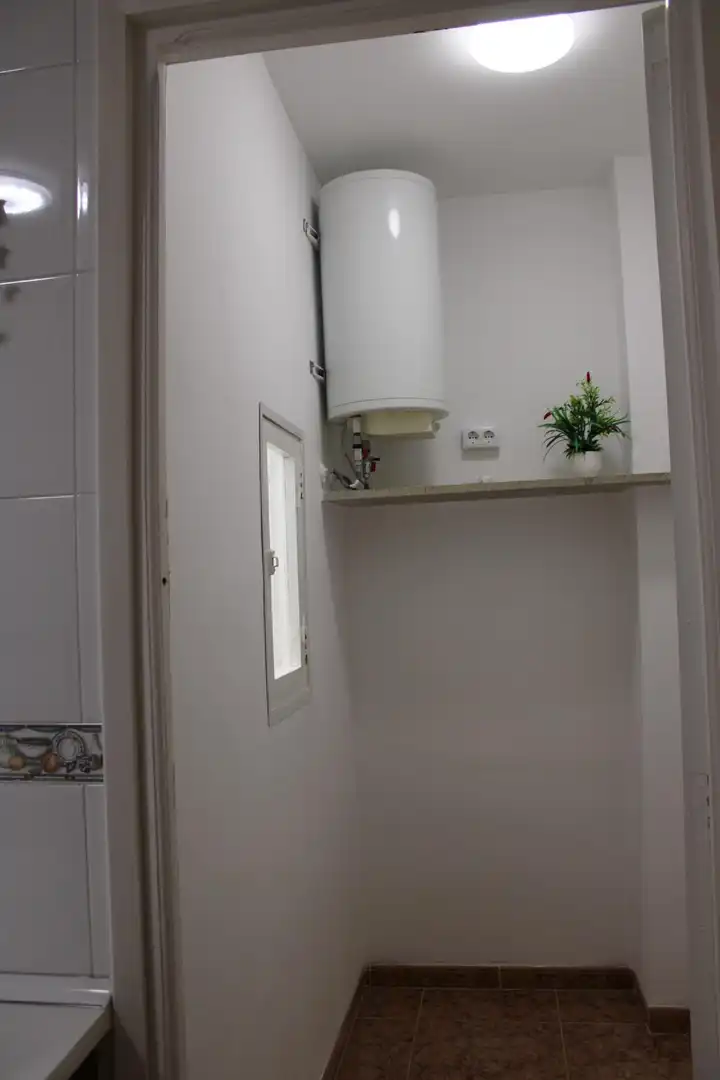 Baño de Piso en venta en Oliva con Alarma