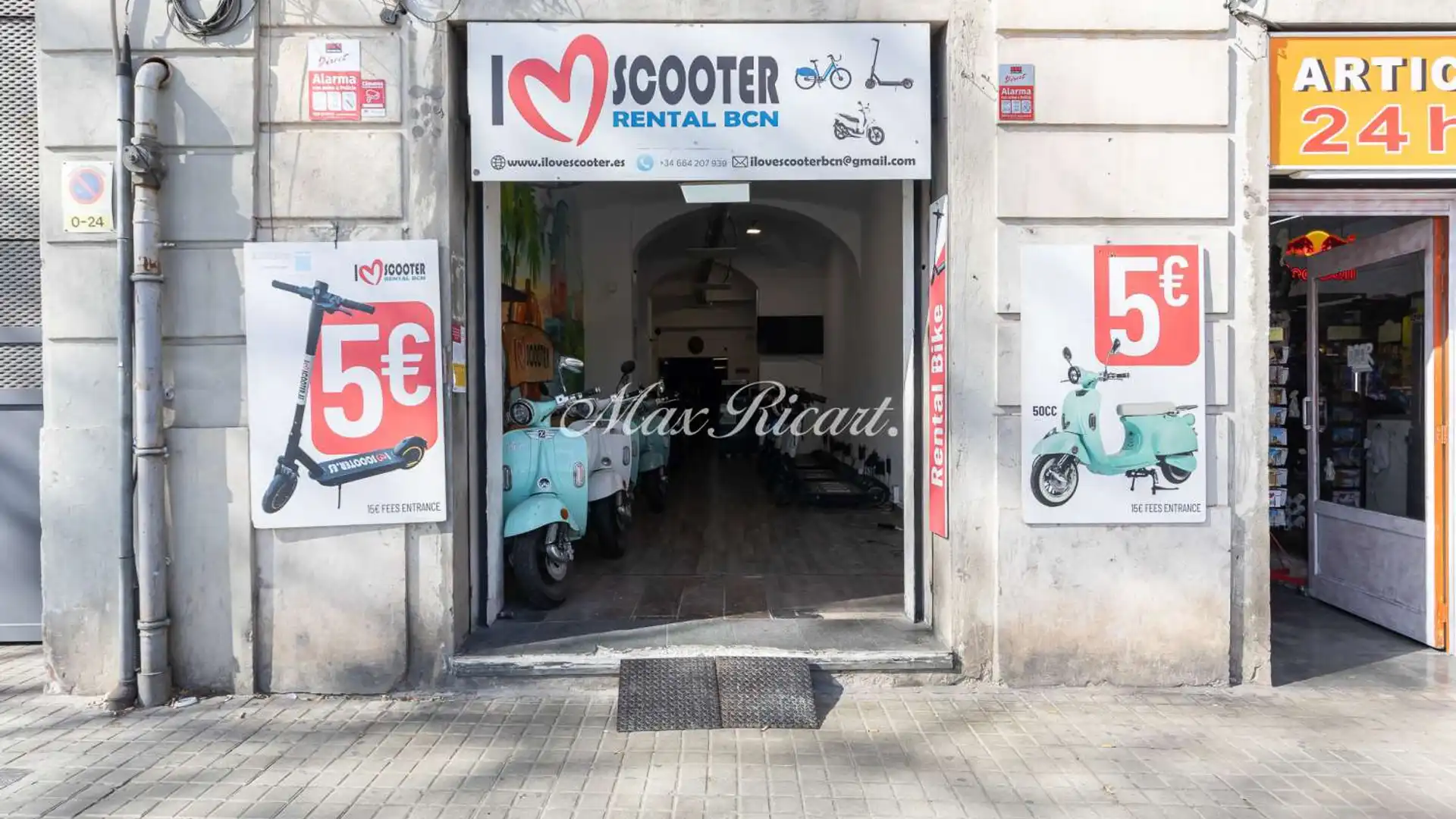 Vista exterior de Local de alquiler en  Barcelona Capital con Aire acondicionado y Calefacción