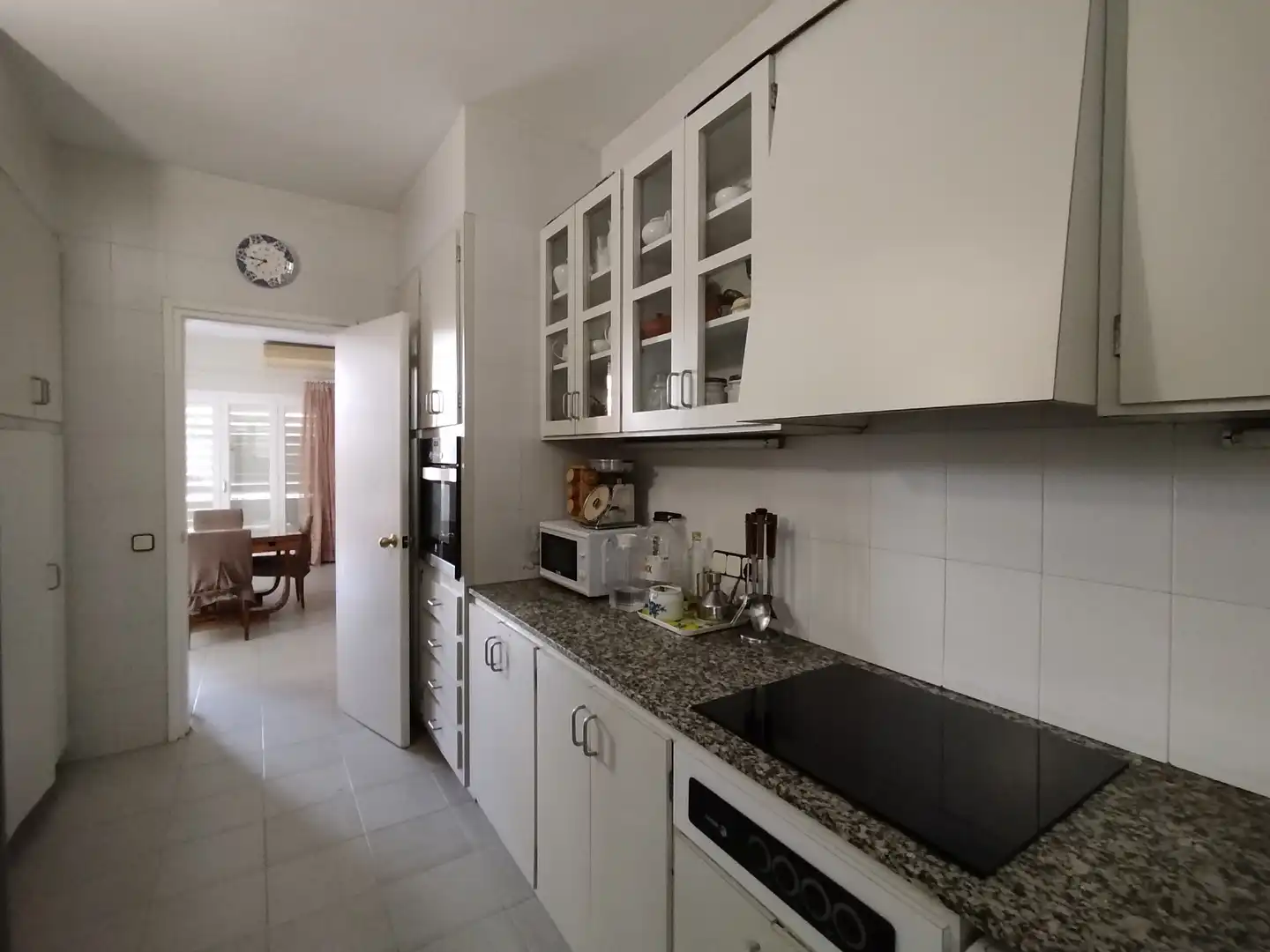 Cocina de Casa o chalet en venta en Barcelona con Aire acondicionado, Calefacción y Jardín privado