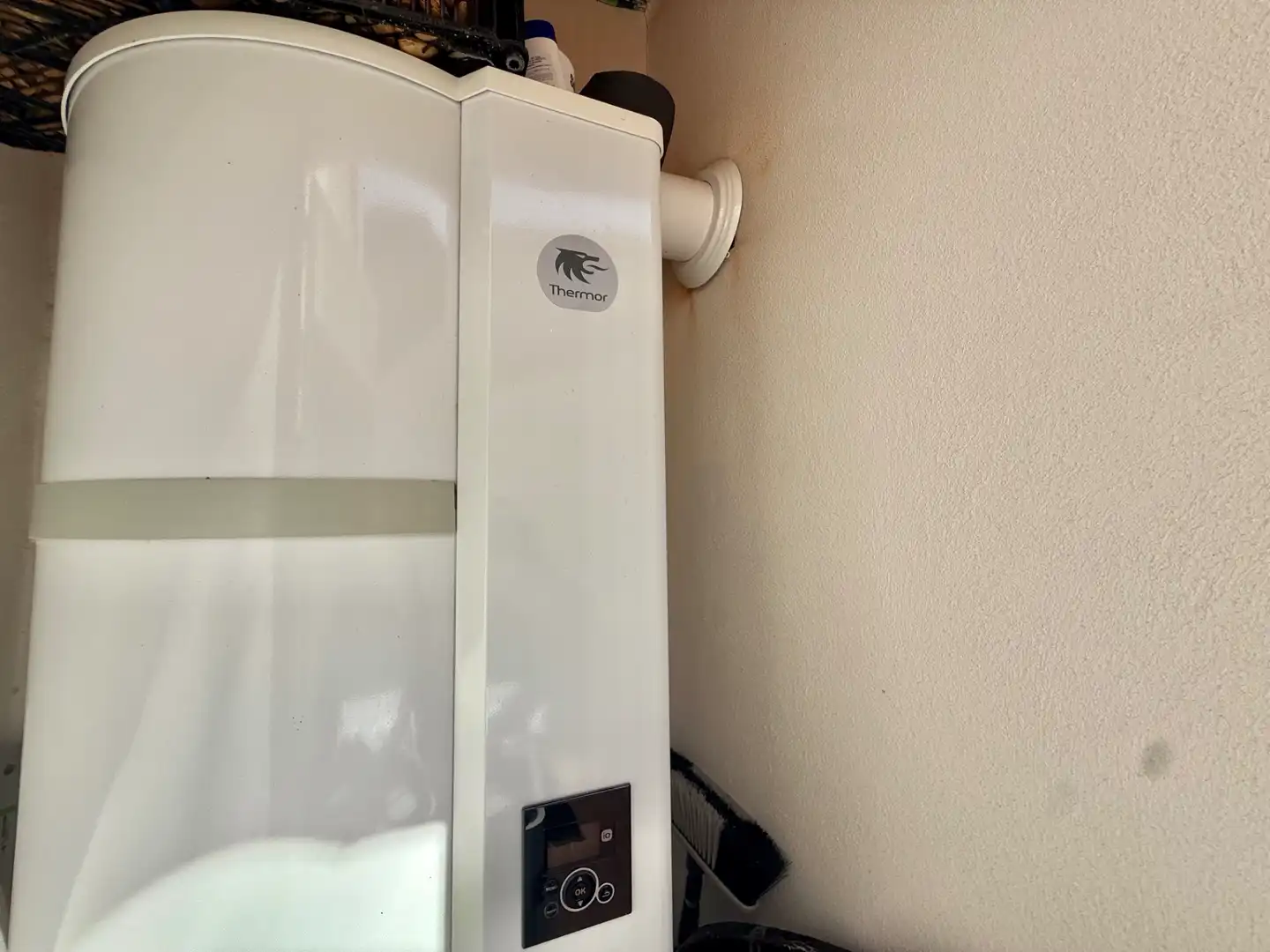 Badezimmer von Einfamilien-Reihenhaus zum Verkauf in Las Ventas de Retamosa mit Klimaanlage, Heizung und Terrasse