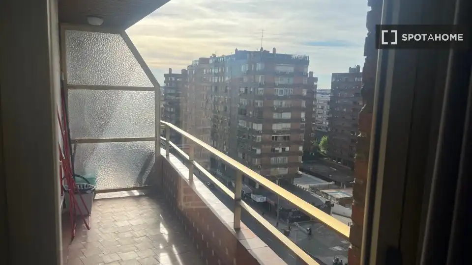Terrassa de Pis de lloguer en Madrid amb Aire condicionat, Calefacció i Moblat