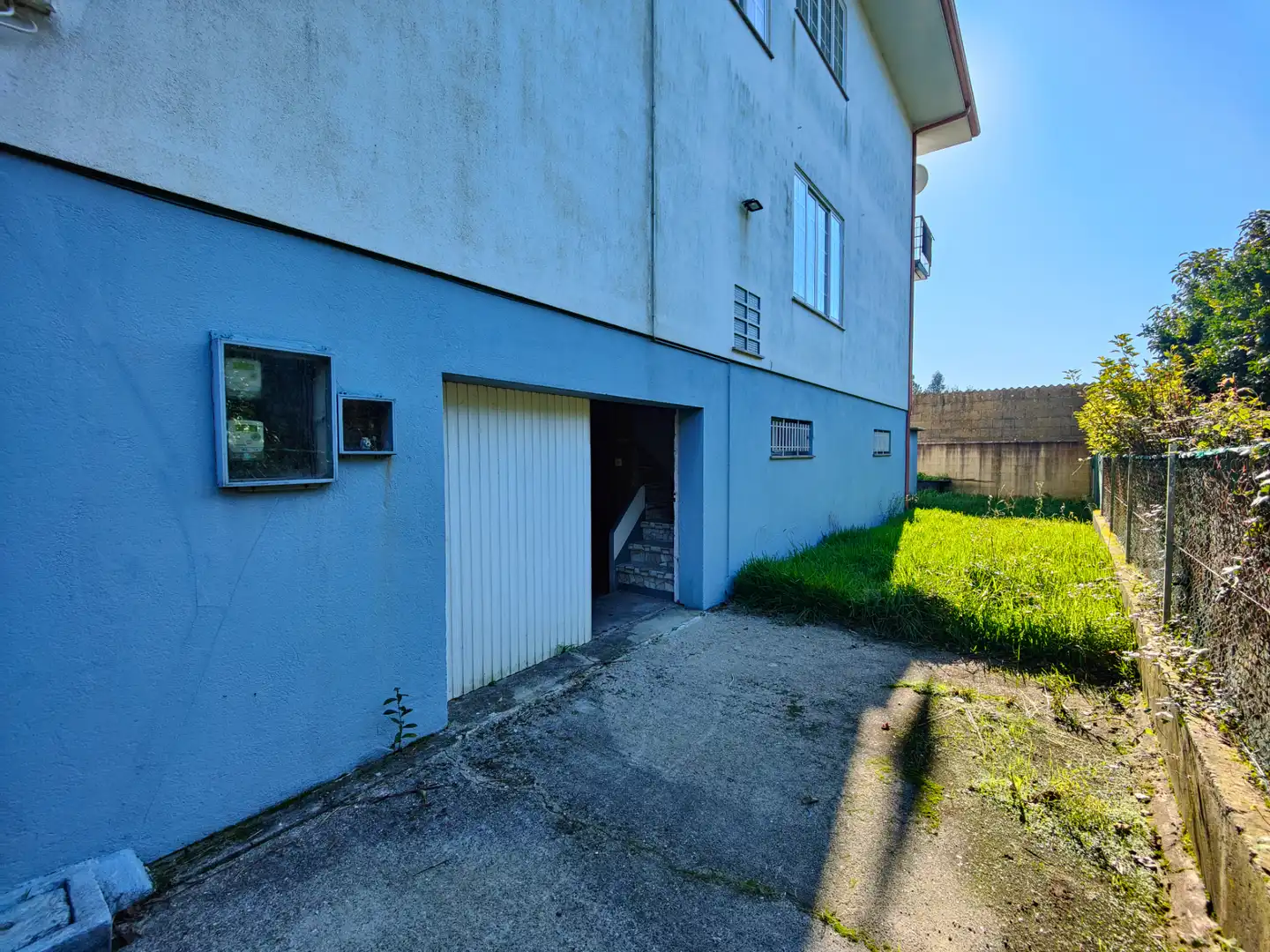 Vista exterior de Casa o chalet en venta en Rianxo con Calefacción, Jardín privado y Parquet