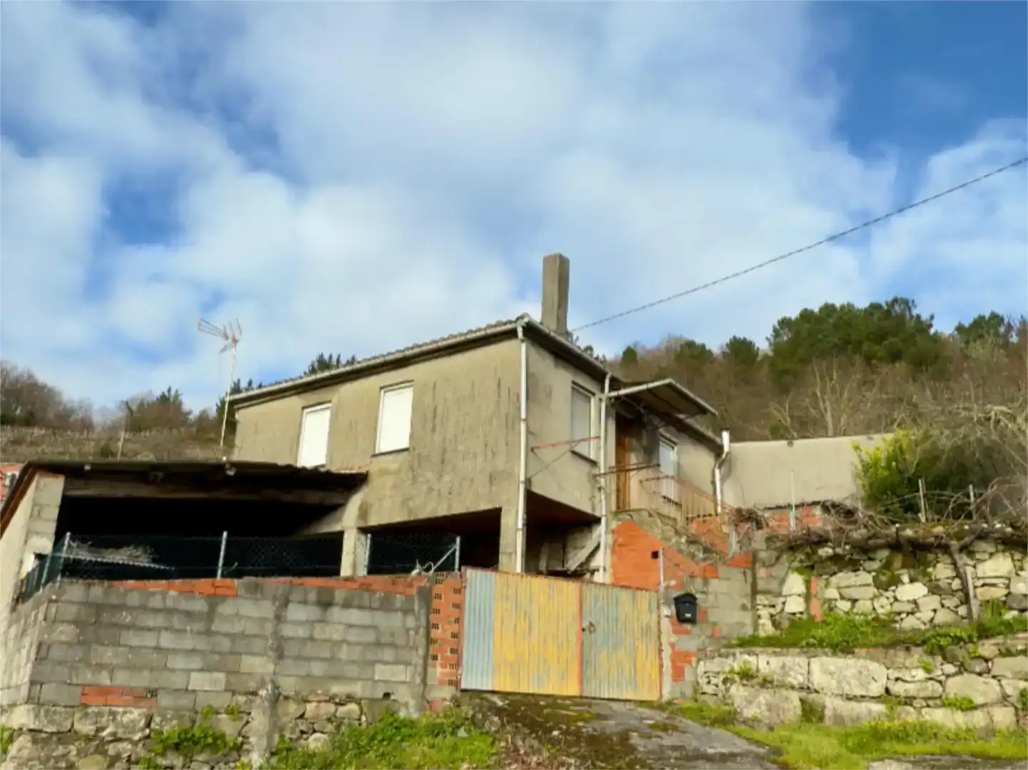 Vista exterior de Casa o xalet en venda en Chantada, Lugo