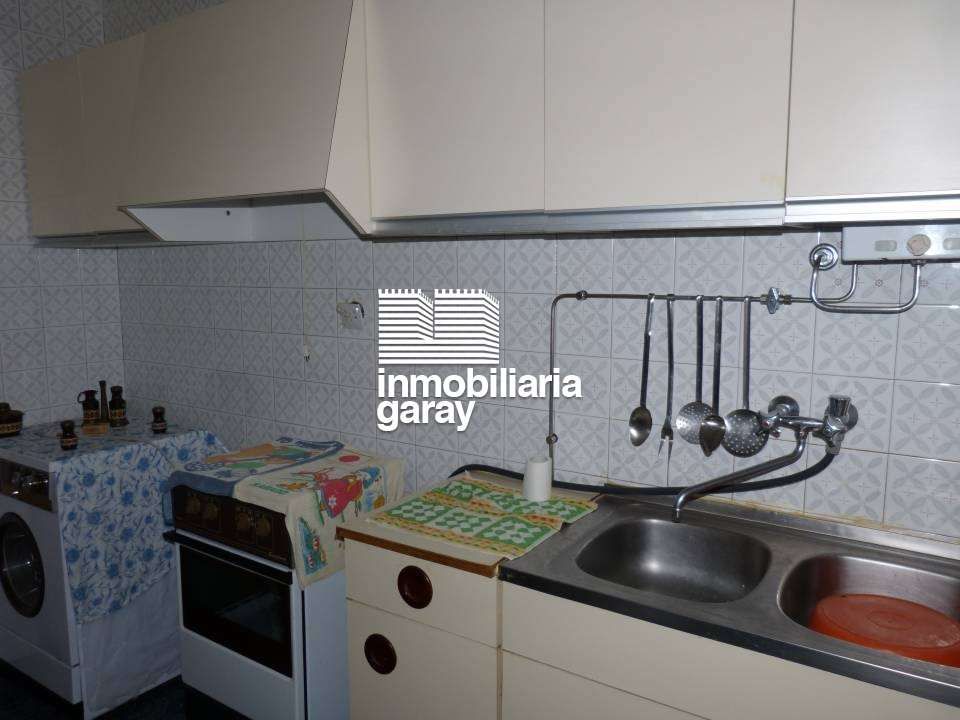 Cuina de Pis en venda en Medina de Pomar amb Moblat i Balcó