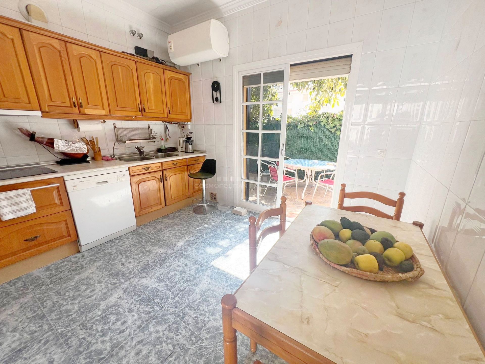 Casa o xalet en venda a Calle los Nidos, La Carihuela - Los Nidos