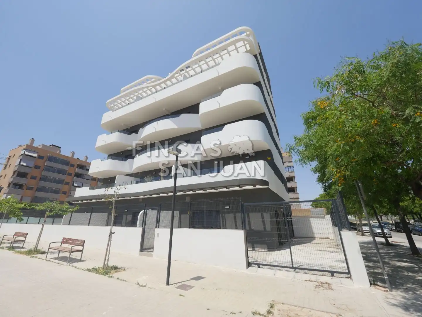Vista exterior de Piso en venta en Sant Joan d'Alacant con Aire acondicionado, Calefacción y Terraza