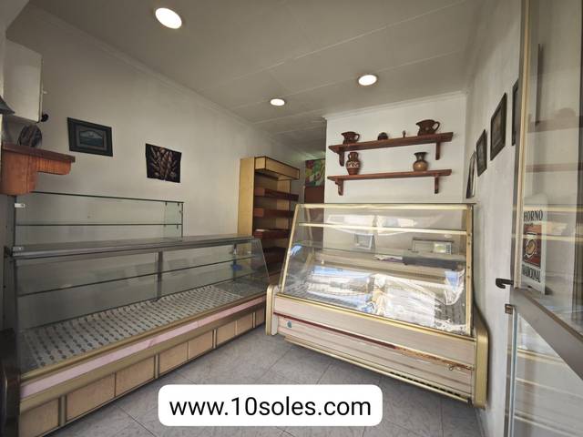 Local comercial en Alquiler en Desamparados - Hurchillo - Torremendo
