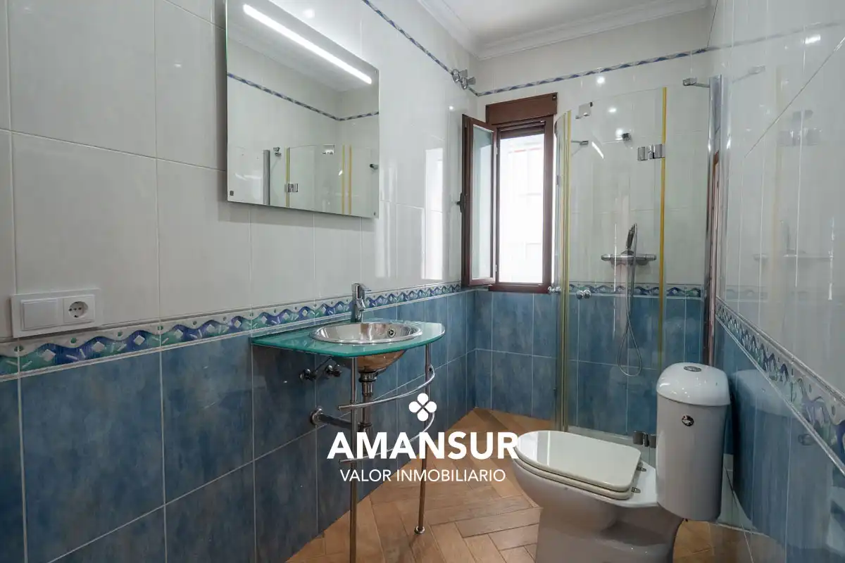 Bathroom of Houses for sale in Islantilla  with Terrace, Swimming Pool and Sauna