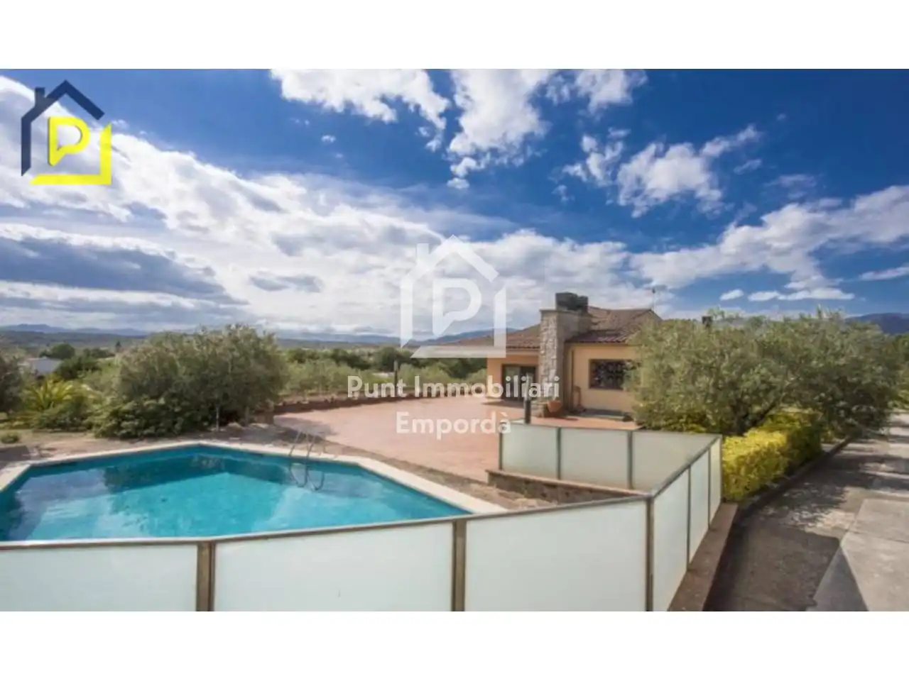 Vista exterior de Casa o chalet en venta en Sant Climent Sescebes con Calefacción, Jardín privado y Terraza