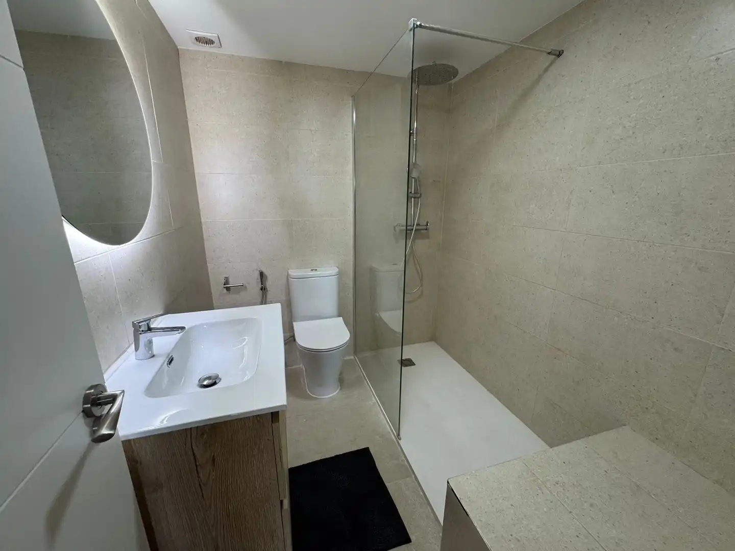 Badezimmer von Wohnungen zur Miete in El Campello mit Klimaanlage, Heizung und Möbliert