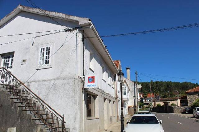 Local comercial en Venta en Boqueixón