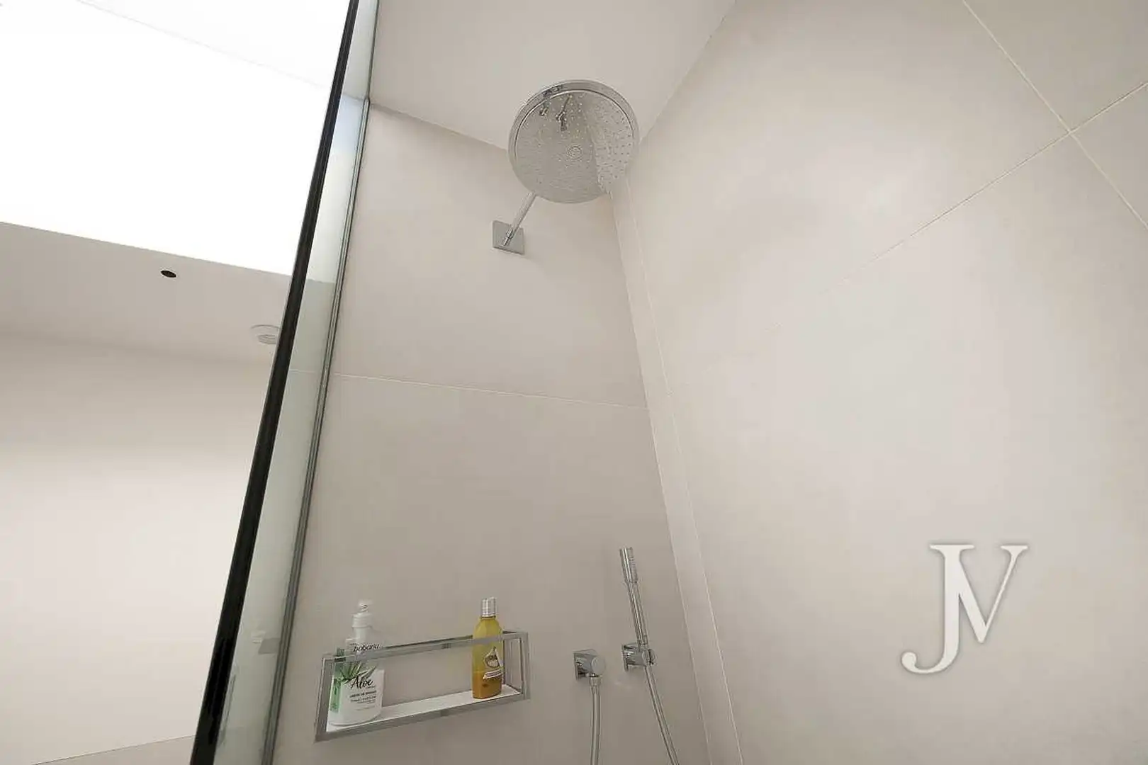 Baño de Casa o chalet en venta en Madrid con Aire acondicionado, Calefacción y Jardín privado