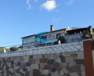 Exterior view of House or chalet for sale in Bigues i Riells  with Air Conditioner