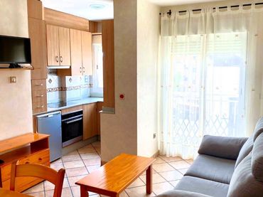 Apartament amb balcó en venda a Calle Isidoro de la Cierva