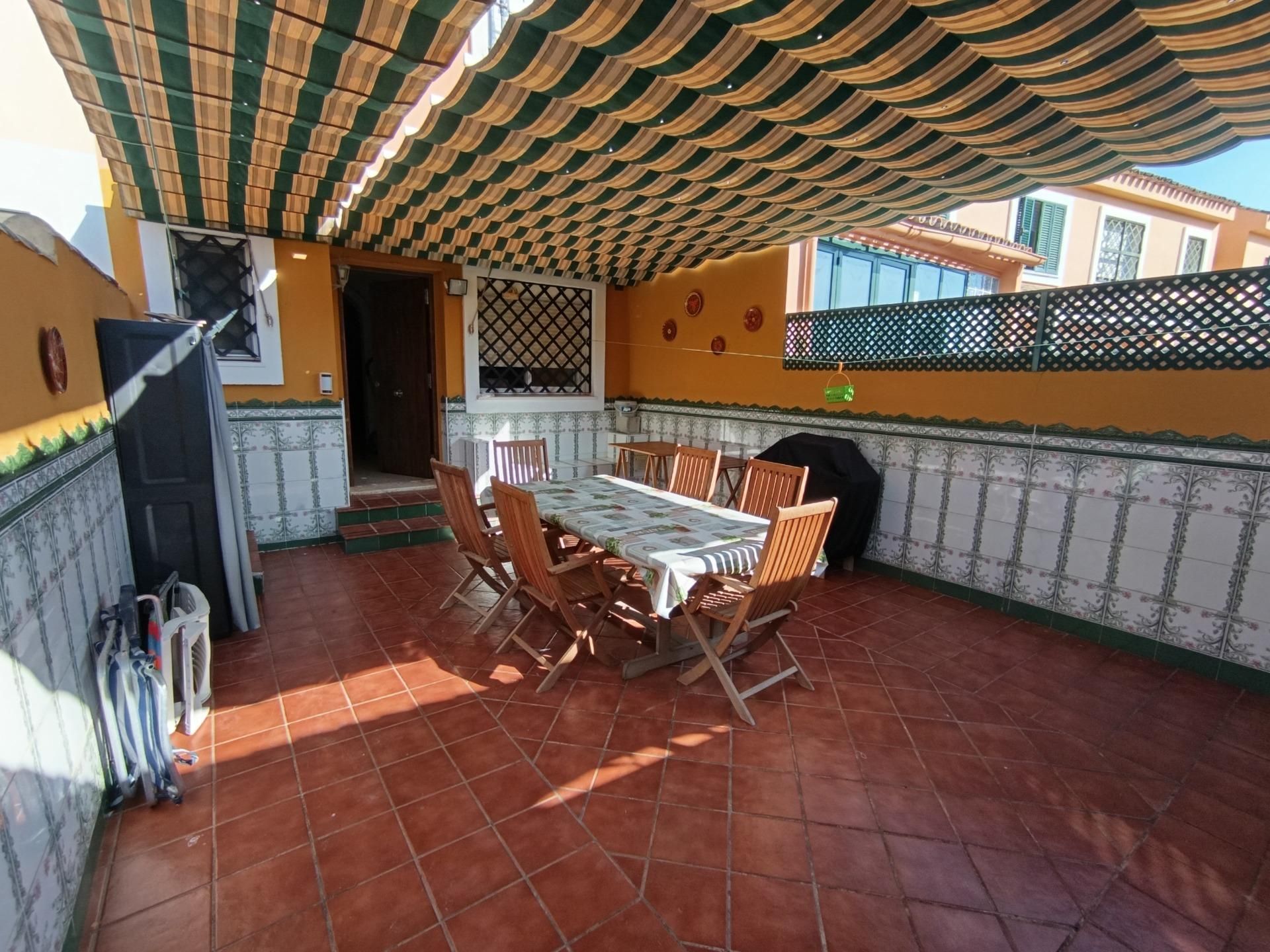 Terrace of Single-family semi-detached for sale in Algeciras  with Air Conditioner, Private garden and Terrace