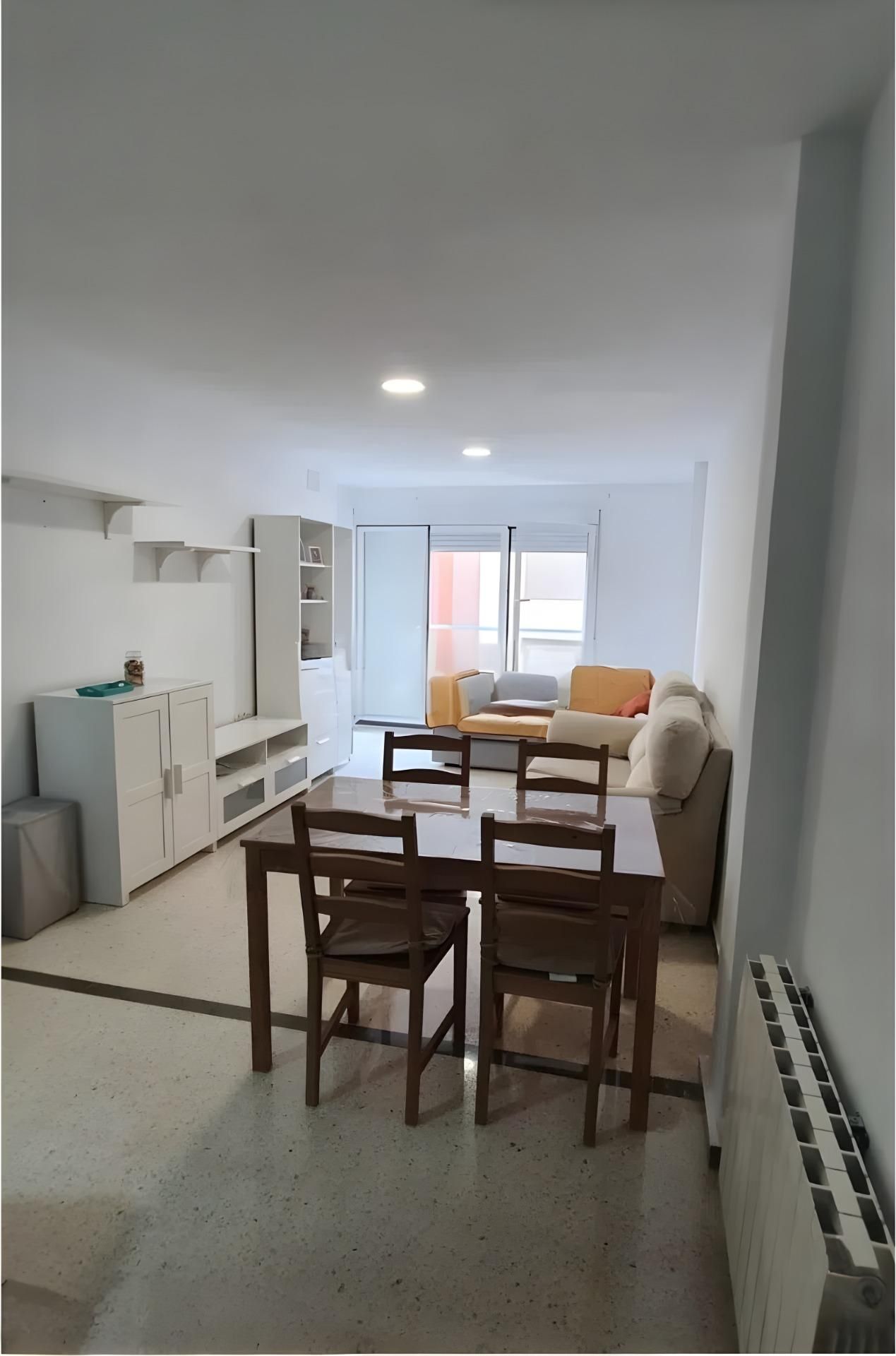 Sala d'estar de Apartament de lloguer en  Granada Capital amb Calefacció, Terrassa i Balcó
