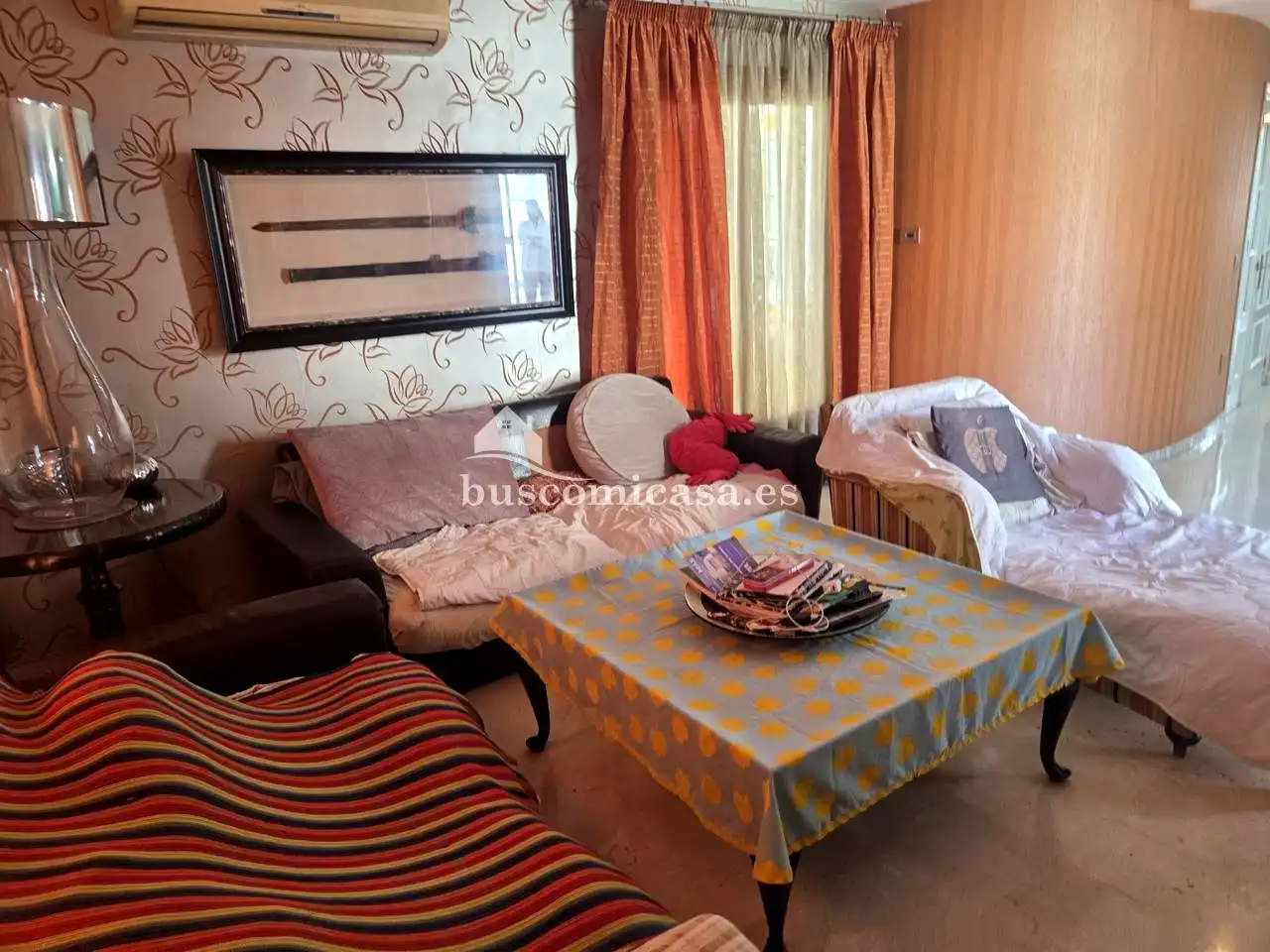 Sala d'estar de Casa adosada en venda en Jaén amb Aire condicionat, Calefacció i Terrassa