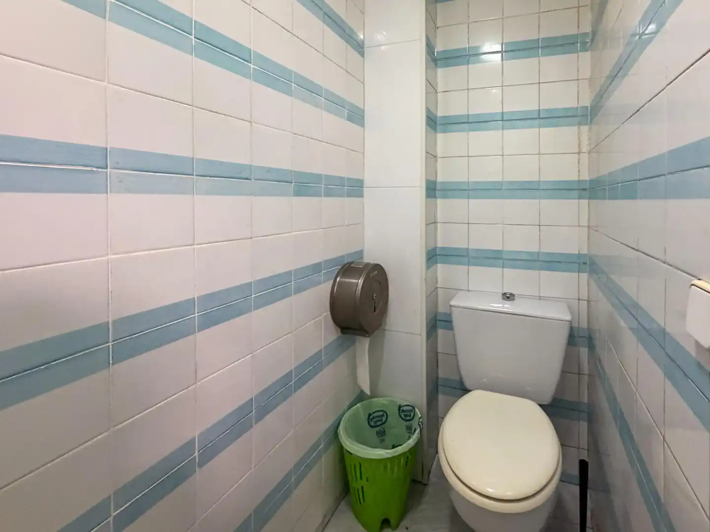 Baño de Local en venta en Valencia