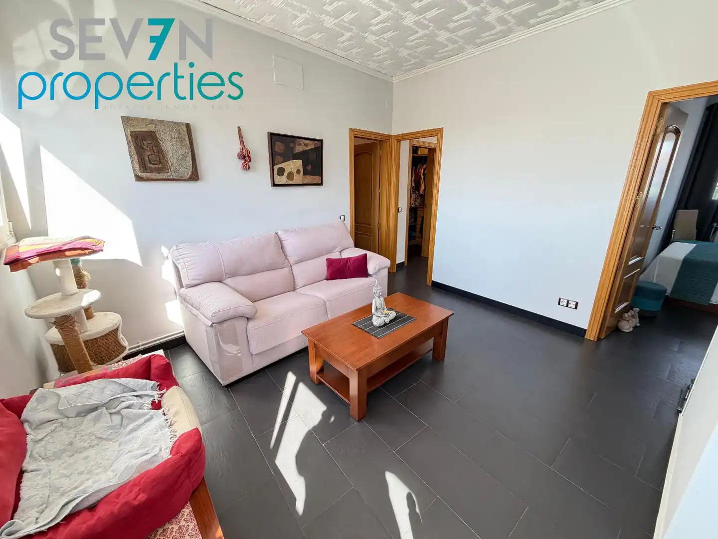 Vista exterior de Casa adosada en venta en Novés con Calefacción, Jardín privado y Horno