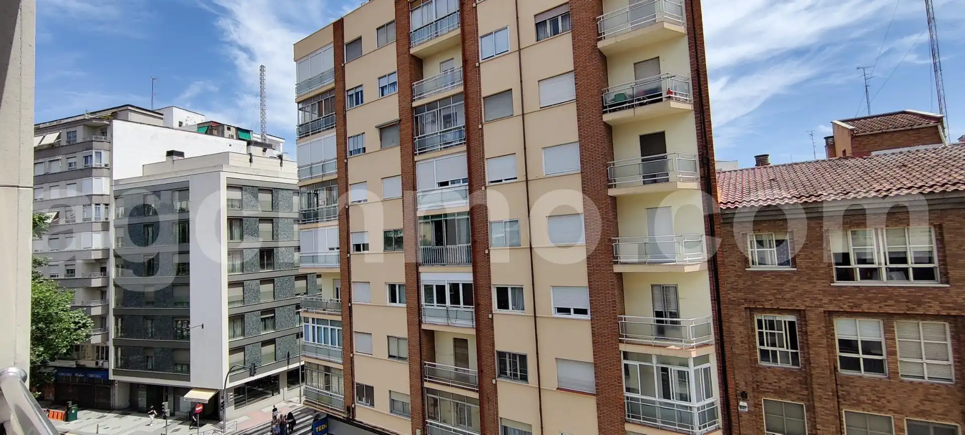 Vista exterior de Pis en venda en Valladolid amb Calefacció, Terrassa i Traster
