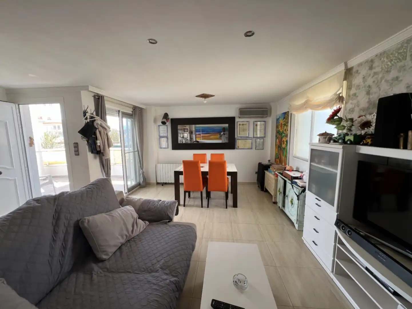 Sala d'estar de Casa o xalet en venda en Oliva