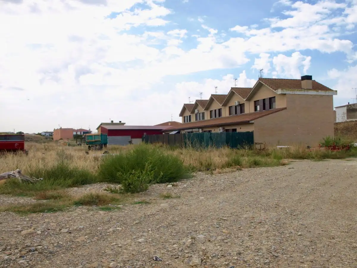 Residential land for sale in Calle LA Pola, imagen 4