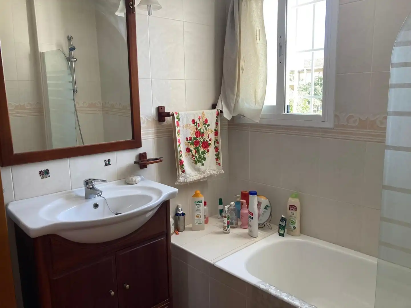 Bathroom of Detached homes for sale in Benalup-Casas Viejas  with Air Conditioner, Storage room and Furnished