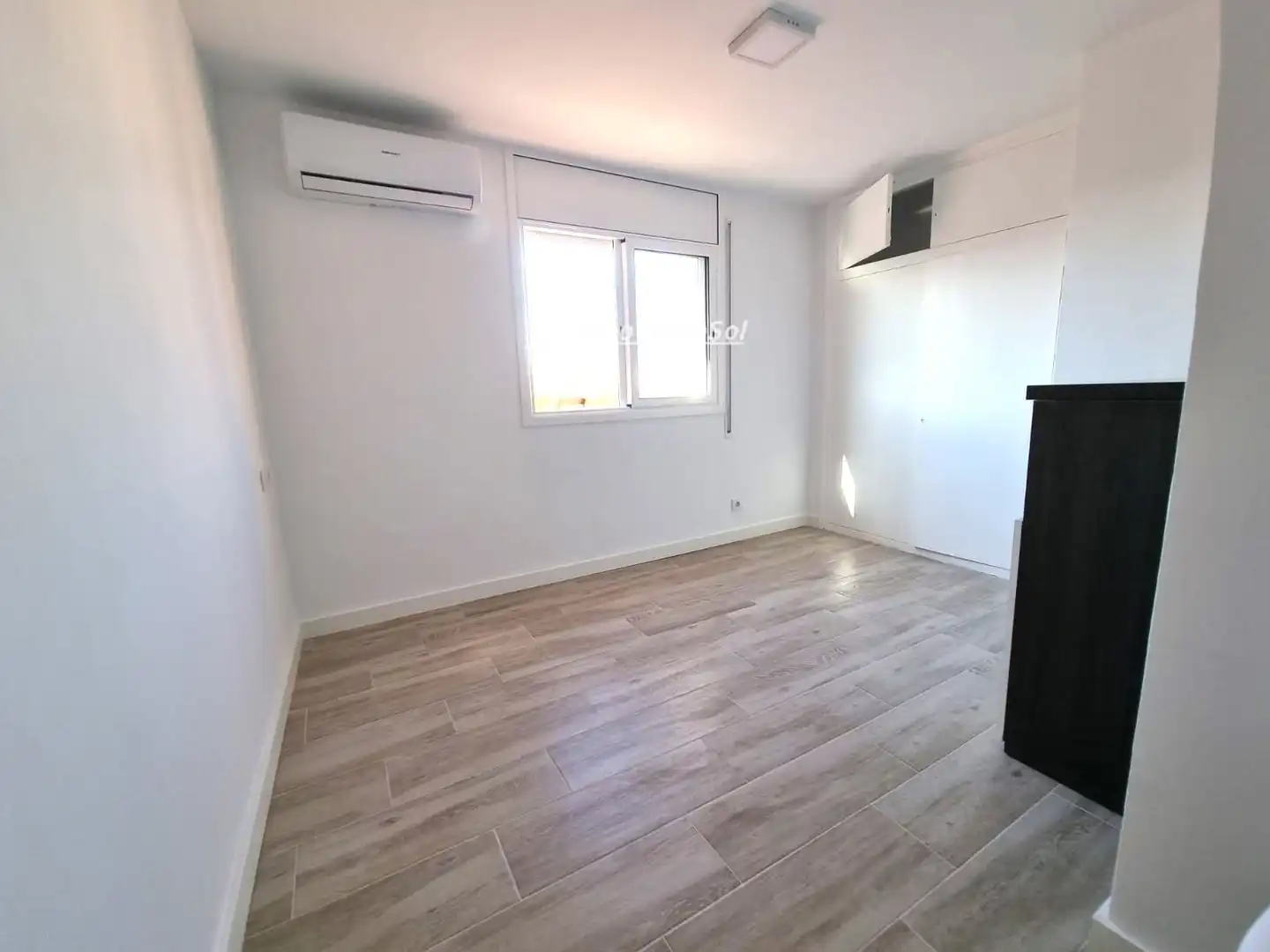Habitación de Ático en venta en Torredembarra con Aire acondicionado, Calefacción y Terraza