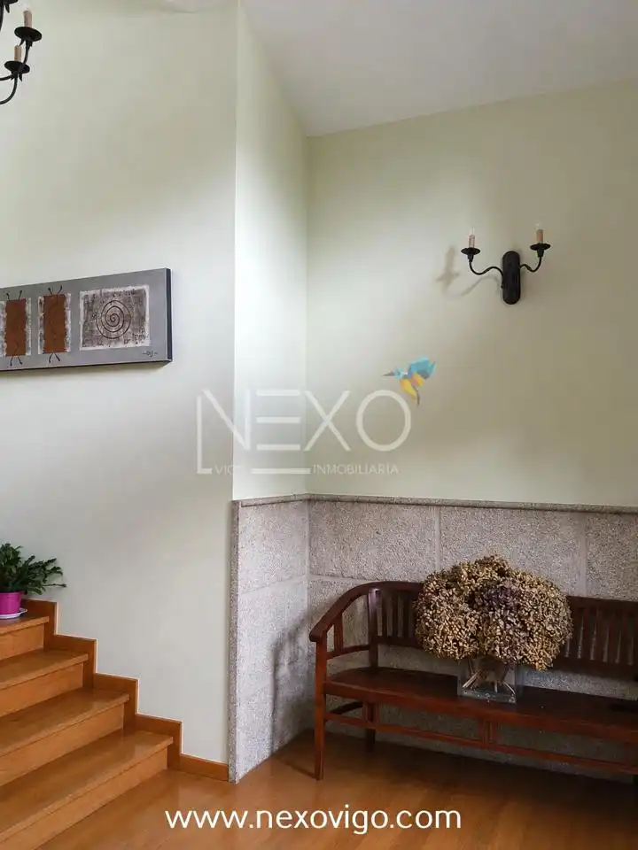 Casa o chalet en venta en Cangas  con Calefacción, Jardín privado y Parquet