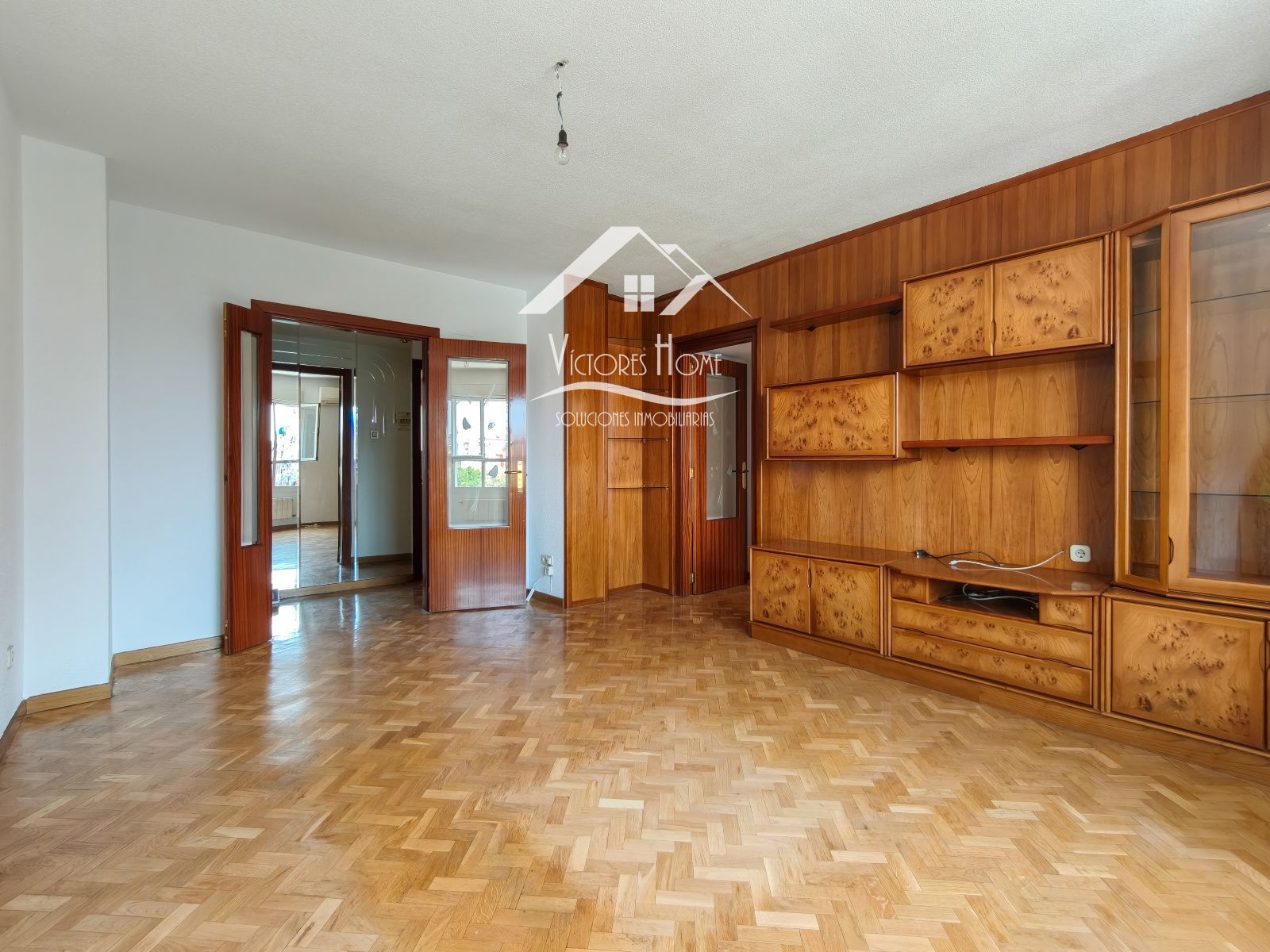 Sala d'estar de Pis en venda en  Madrid Capital amb Aire condicionat, Calefacció i Parquet