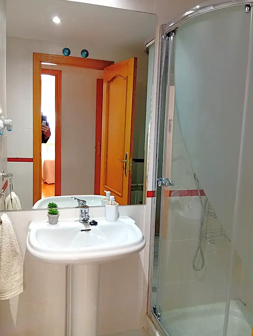 Baño de Piso en venta en Valdemoro con Aire acondicionado, Calefacción y Jardín privado