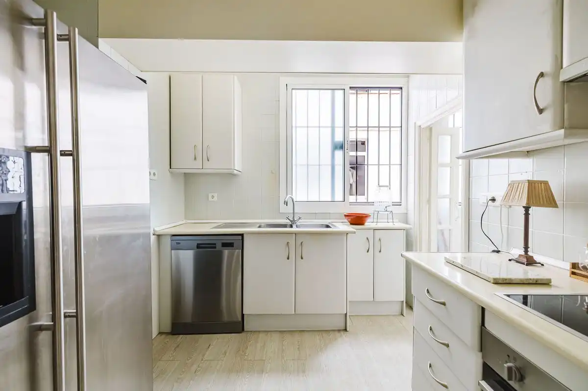 Flat for rent in Calle República Argentina, Limonar