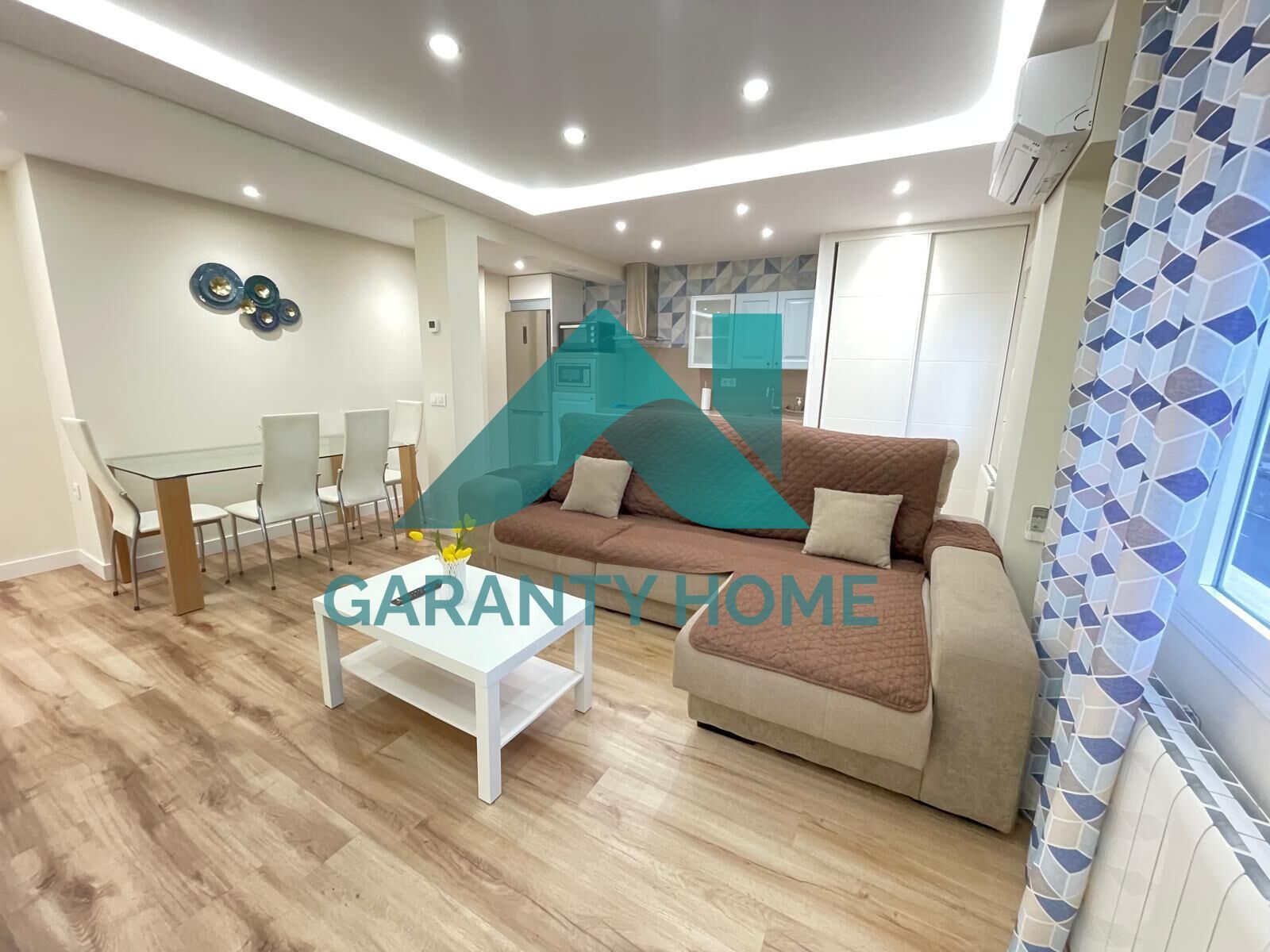 Living room of Flat to rent in Cáceres Capital  with Air Conditioner and Heating