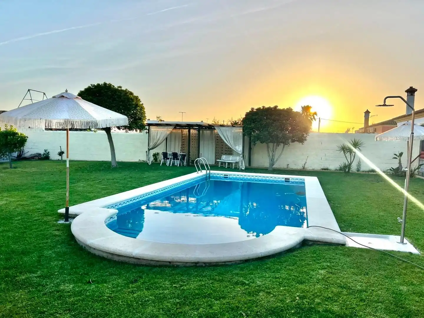 Piscina de Casa o xalet en venda en El Puerto de Santa María