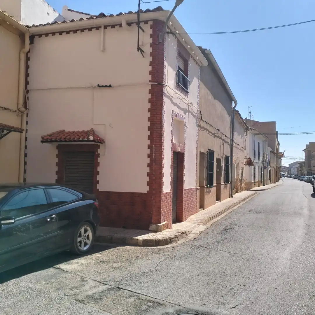 Business premises for sale in Calle Tilanes 7