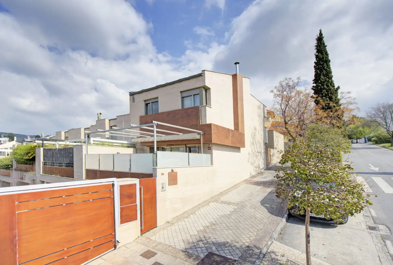 Vista exterior de Casa o chalet en venta en Granada con Aire acondicionado, Calefacción y Terraza