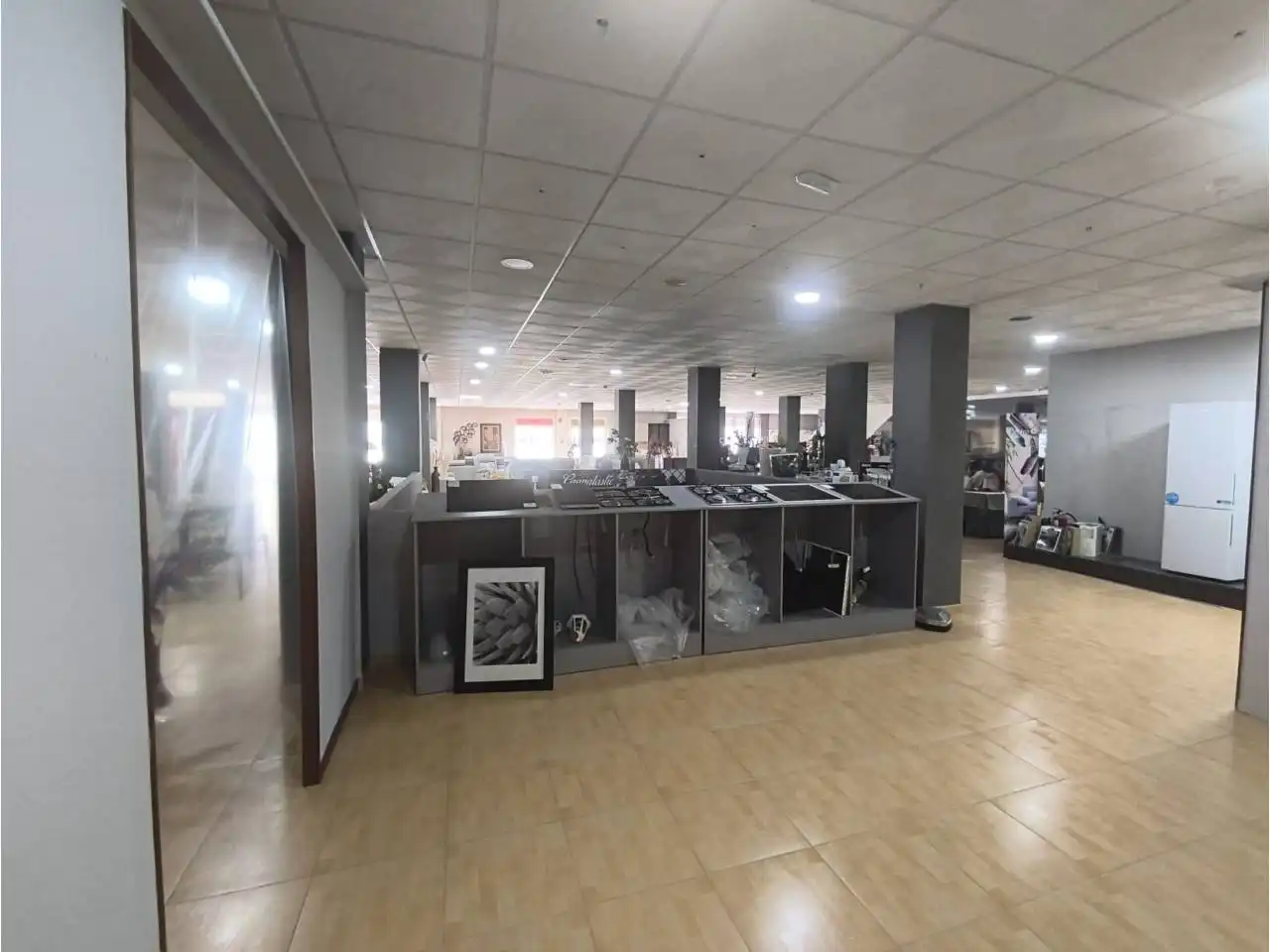 Edificio en venta en Moclín