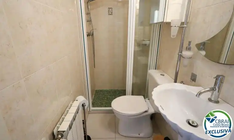 Baño de Casa adosada en venta en Llançà con Aire acondicionado, Calefacción y Terraza