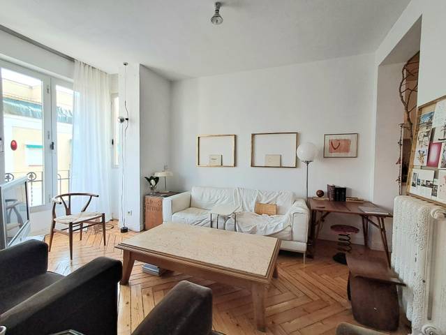 Piso en Venta en Ríos Rosas - Nuevos Ministerios