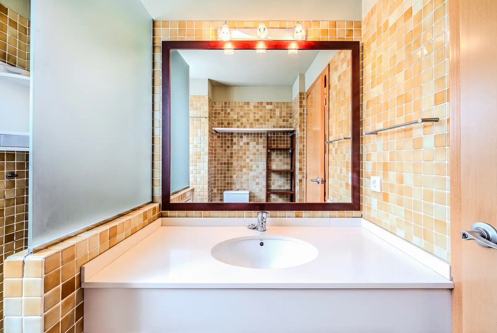 Baño de Piso en venta en L'Ampolla con Aire acondicionado, Calefacción y Terraza