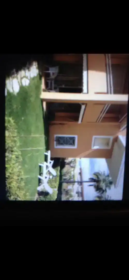 Außenansicht von Wohnung zur Miete in Islantilla mit Klimaanlage, Privatgarten und Abstellraum