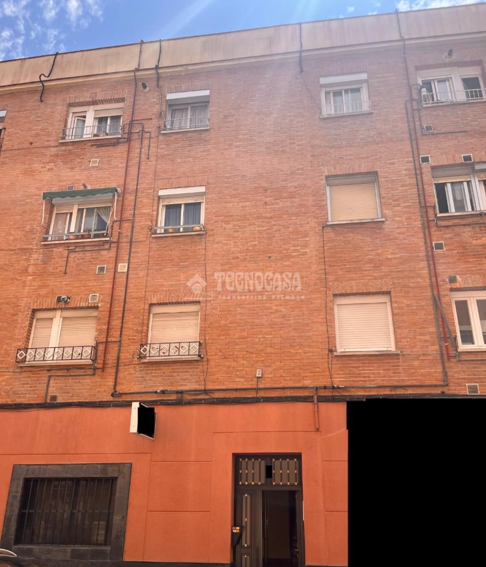 Exterior view of Flat for sale in  Madrid Capital  with Heating