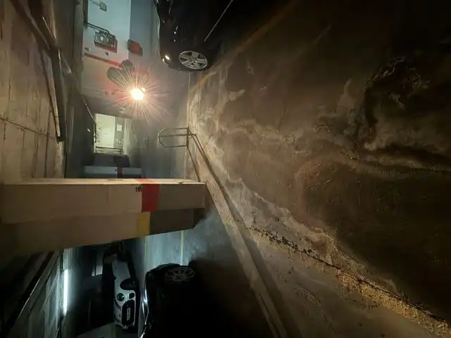 Parkplatz zum Verkauf in Luis Montoto, imagen 3