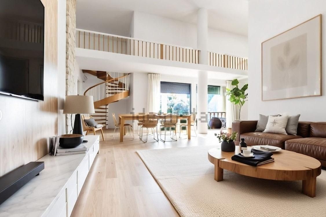 Sala d'estar de Casa o xalet en venda en Mairena del Aljarafe amb Aire condicionat, Calefacció i Jardí privat